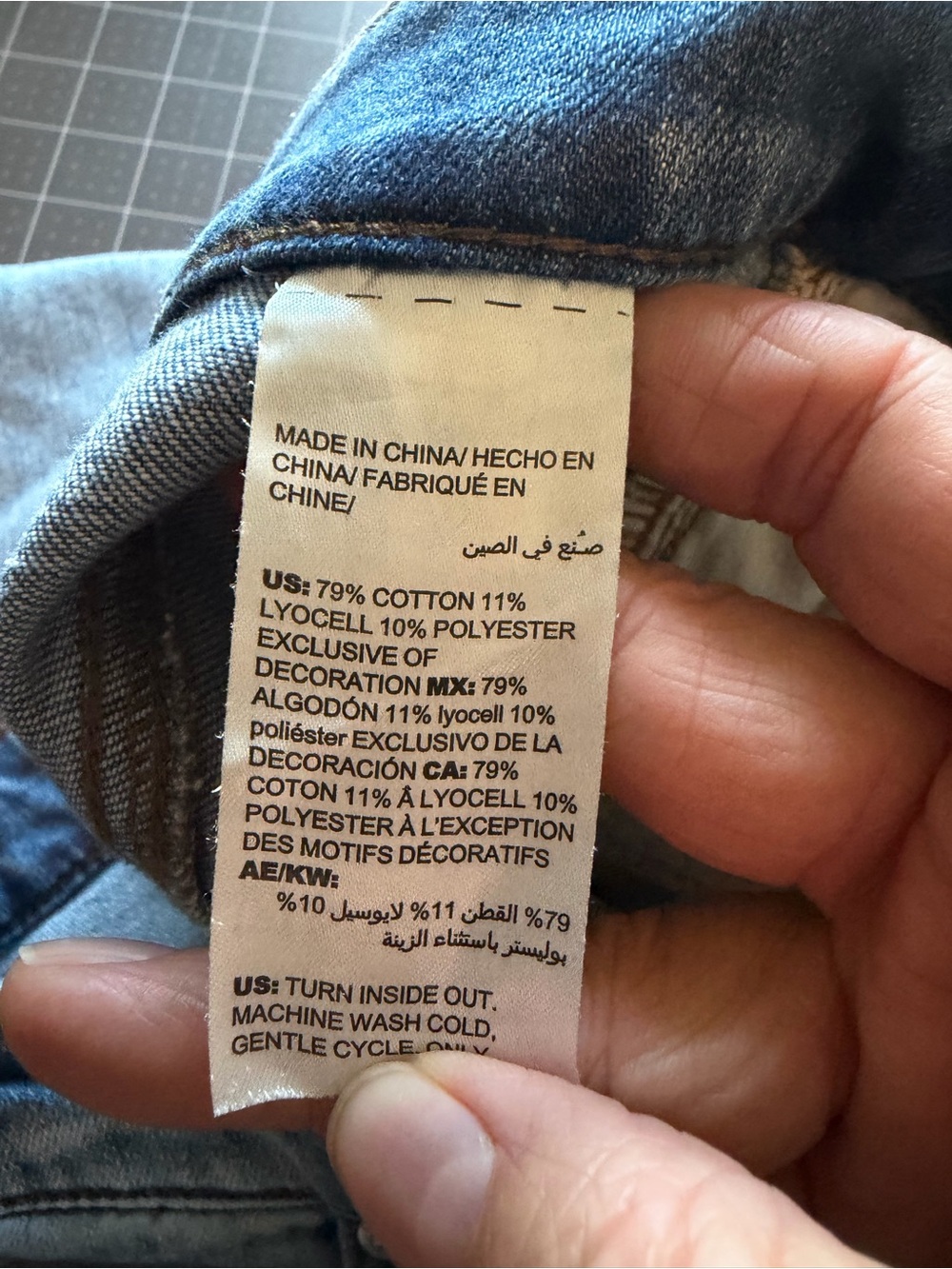 Chico's Light Blue Raw Hem Wide Leg Crop Jeans Size 2 - Picture 4 of 5